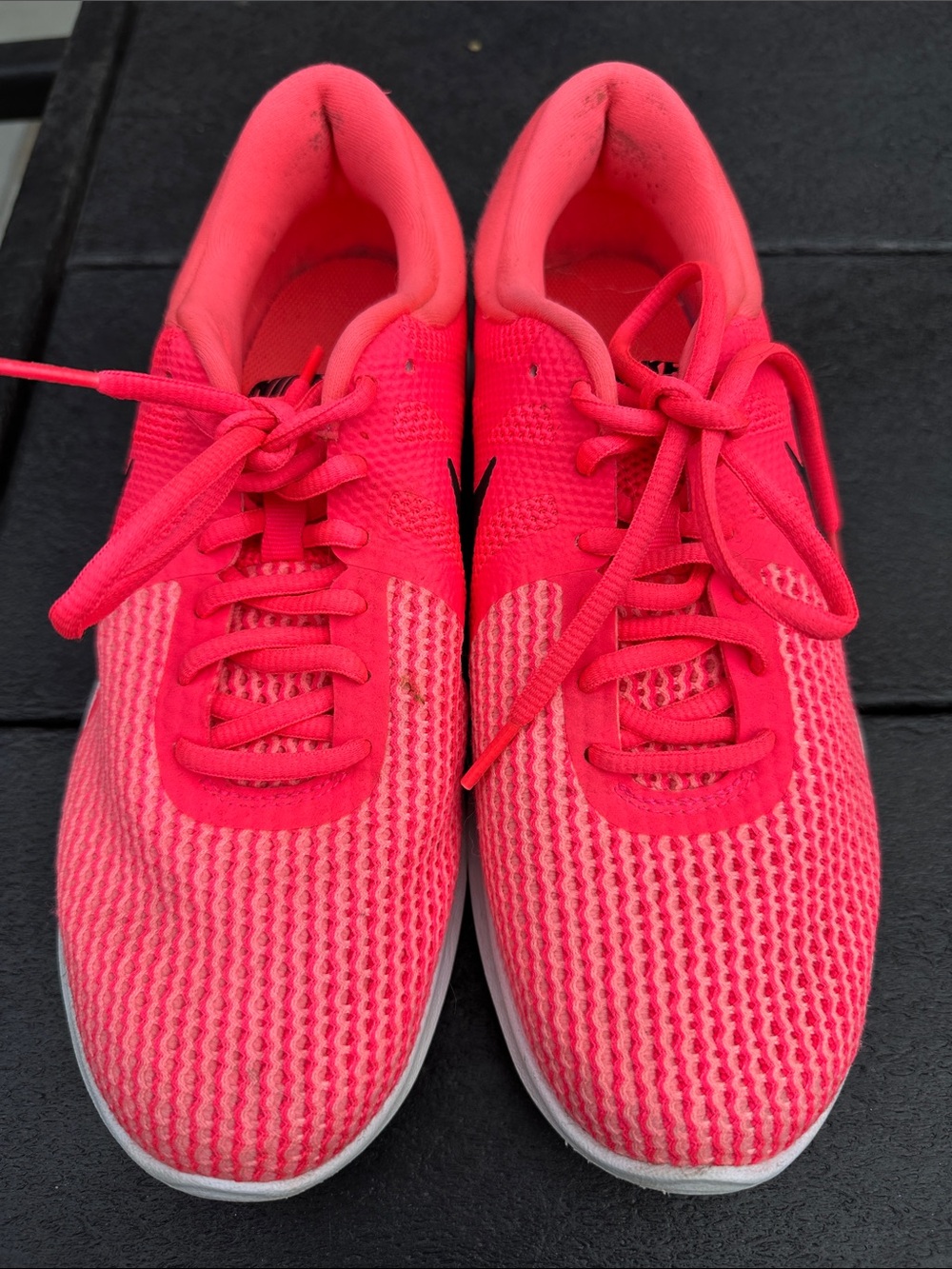 Nike Women’s Coral Pink Knit Athletic Sneakers